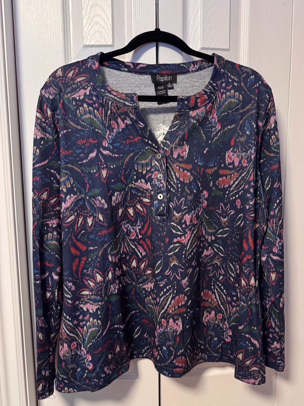 Papillon Blanc Navy Multicolor Henley Top